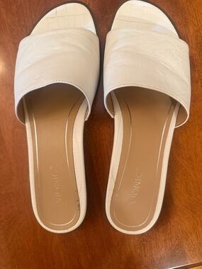 Vionic white Slide Mules with Wide Strap